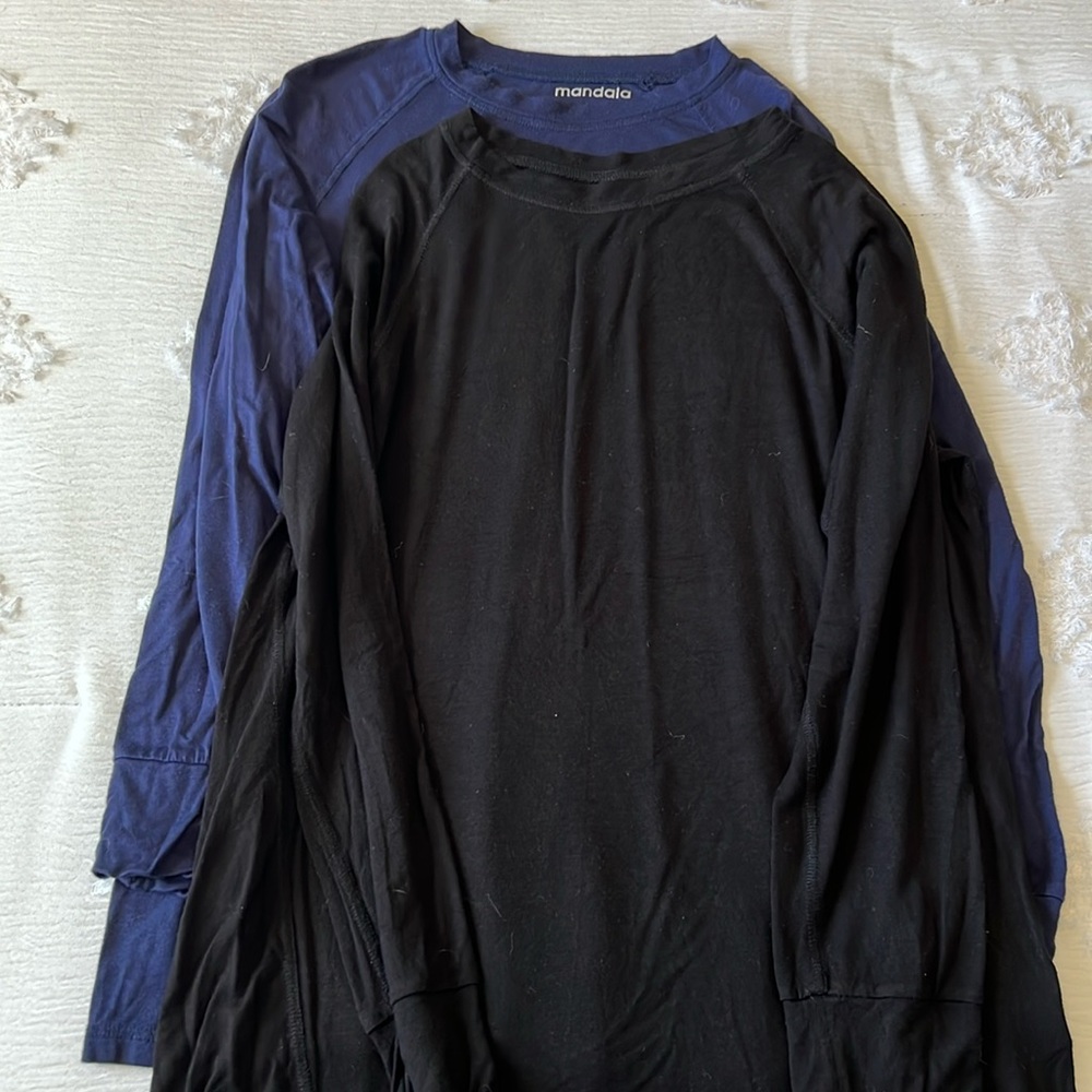 Women’s large under scrub long sleeve shirts